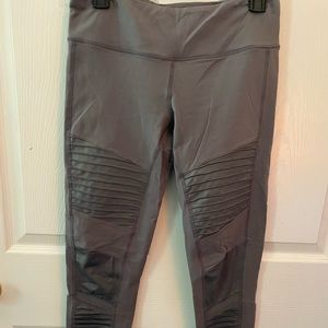 ALO Yoga Moto Leggings